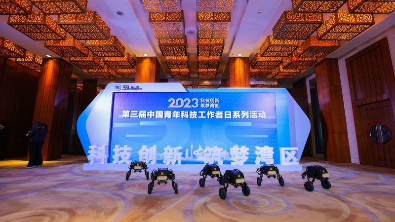 智慧解决方案：按行业定制，解锁数字化转型新篇章
